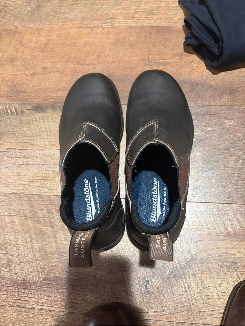 Blundstone Leather Chukka Boots - Dark Brown